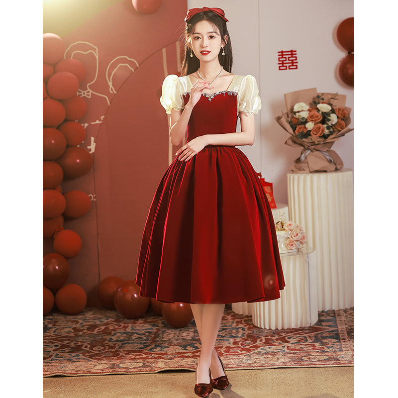 Atmospheric Red Long-sleeved Senior Evening Dress Woman